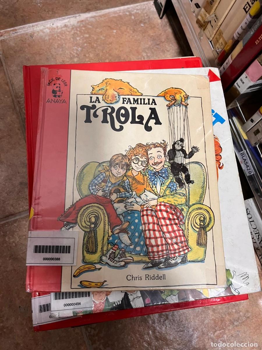 Second hand books: BLAS42B Libro de biblioteca LA FAMILIA TROLA, CHRIS RIDDELL
