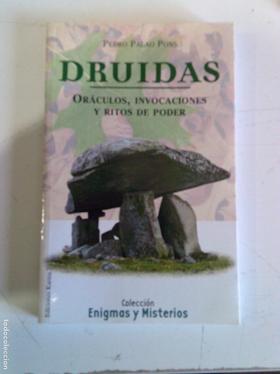 Libros de segunda mano: Druidas Oraculos ,Invocaciones y ritos de poder Pedro Palao - Foto 1