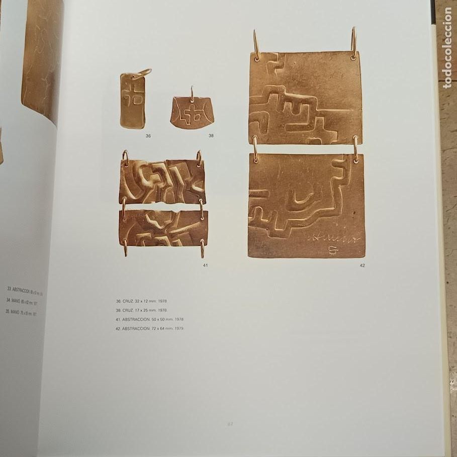 Libros de segunda mano: CHILLIDA. ESCALA HUMANA. 2 VOL. VVAA - Foto 3