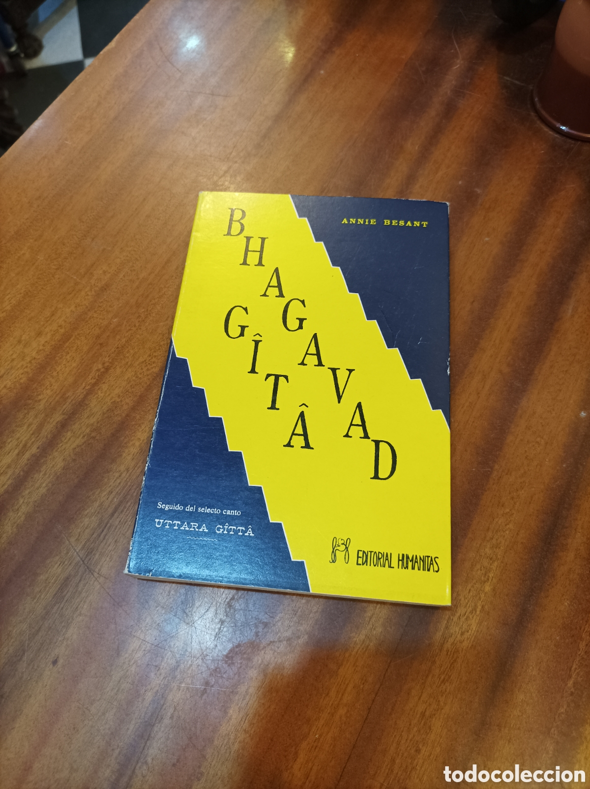 Libri di seconda mano: BHAGAVAD GITA.(CANTO DEL SE&Ntilde;OR) .ANNIE BESANT