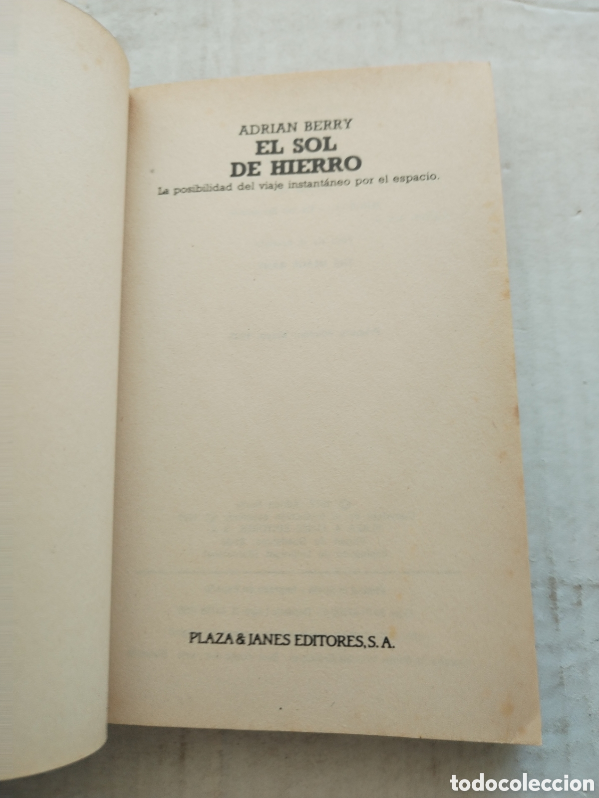 Libros de segunda mano: EL SOL DE HIERRO/ADRI&Aacute;N BERRY - Foto 2
