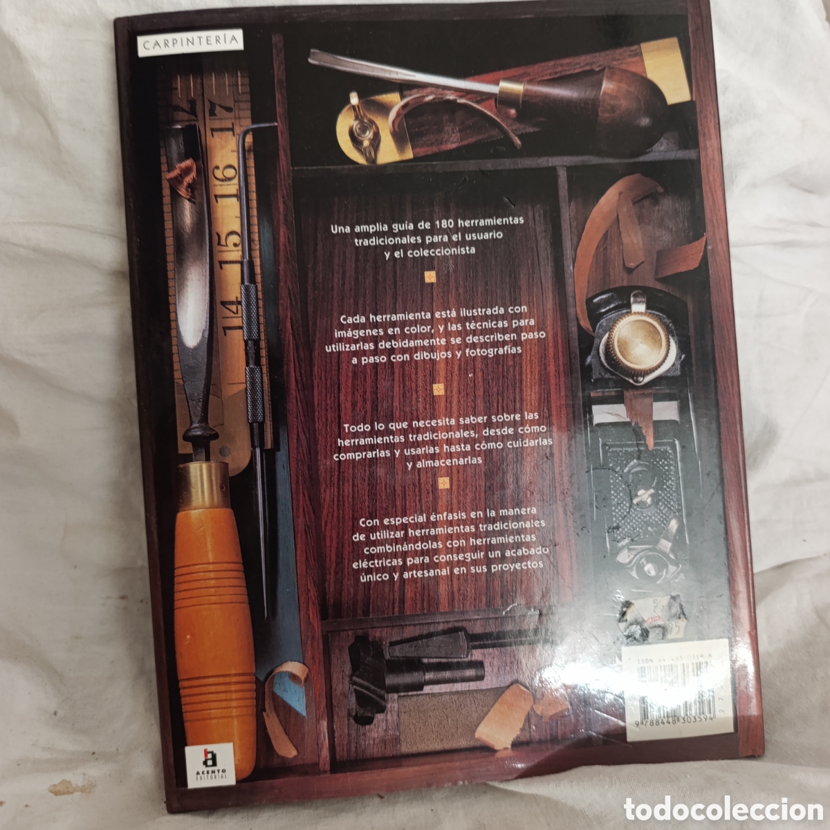 Libros de segunda mano: T&eacute;cnicas de carpinter&iacute;a tradicional. Allan y Gill Bridgewater. Acento Editorial - Foto 2
