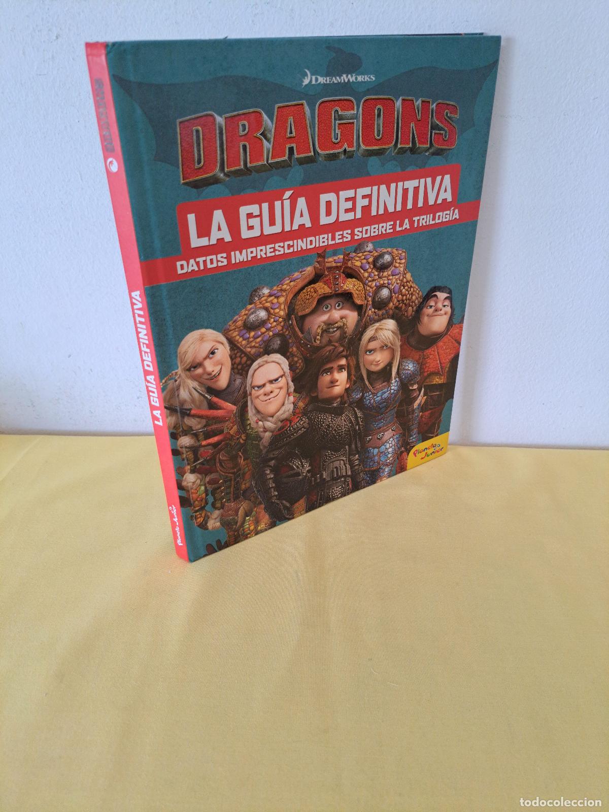 Libros de segunda mano: DRAGONS: LA GUIA DEFINITIVA, DATOS IMPRESCINDIBLES SOBRE LA TRILOG&Iacute;A - DREAMWORKS 2019