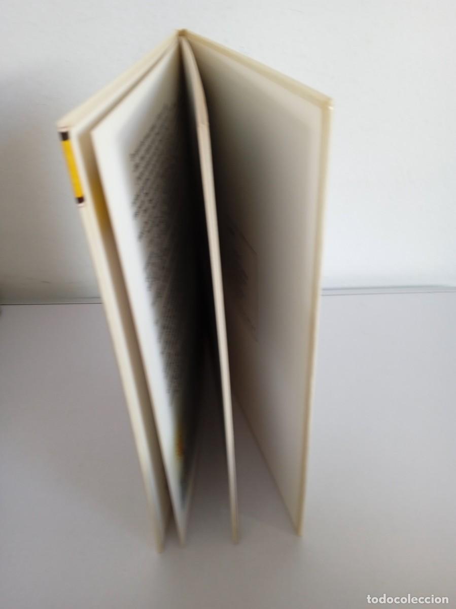 Libros de segunda mano: DOS + UNA = AVUI FUNCI&Oacute; A LAS 6 : DR&Agrave;CULA Timun Mas - Foto 3