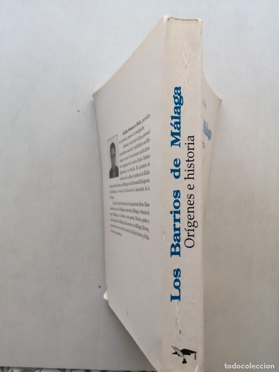 Libros de segunda mano: Julian Sesmero Los barrios de M&aacute;laga - Foto 2