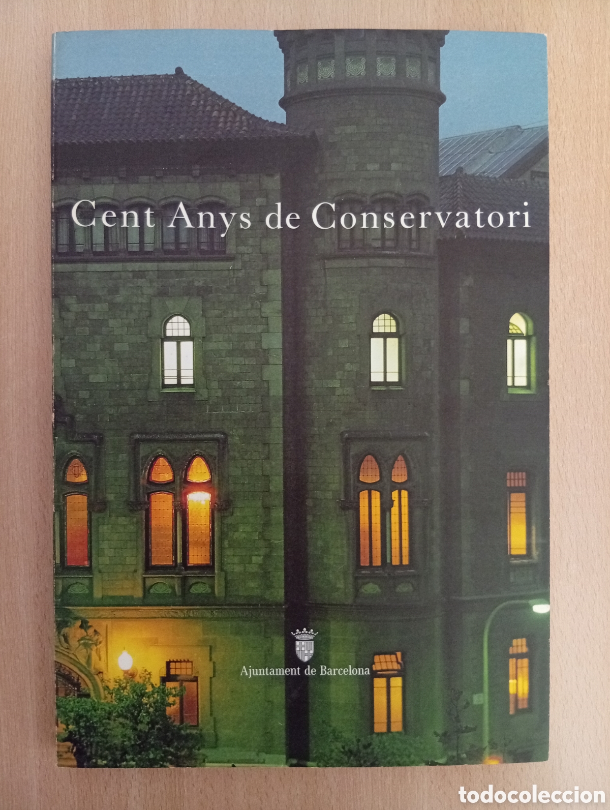 Libros de segunda mano: CENT ANYS DE CONSERVATORI. Xos&eacute; Avi&ntilde;oa - Foto 1