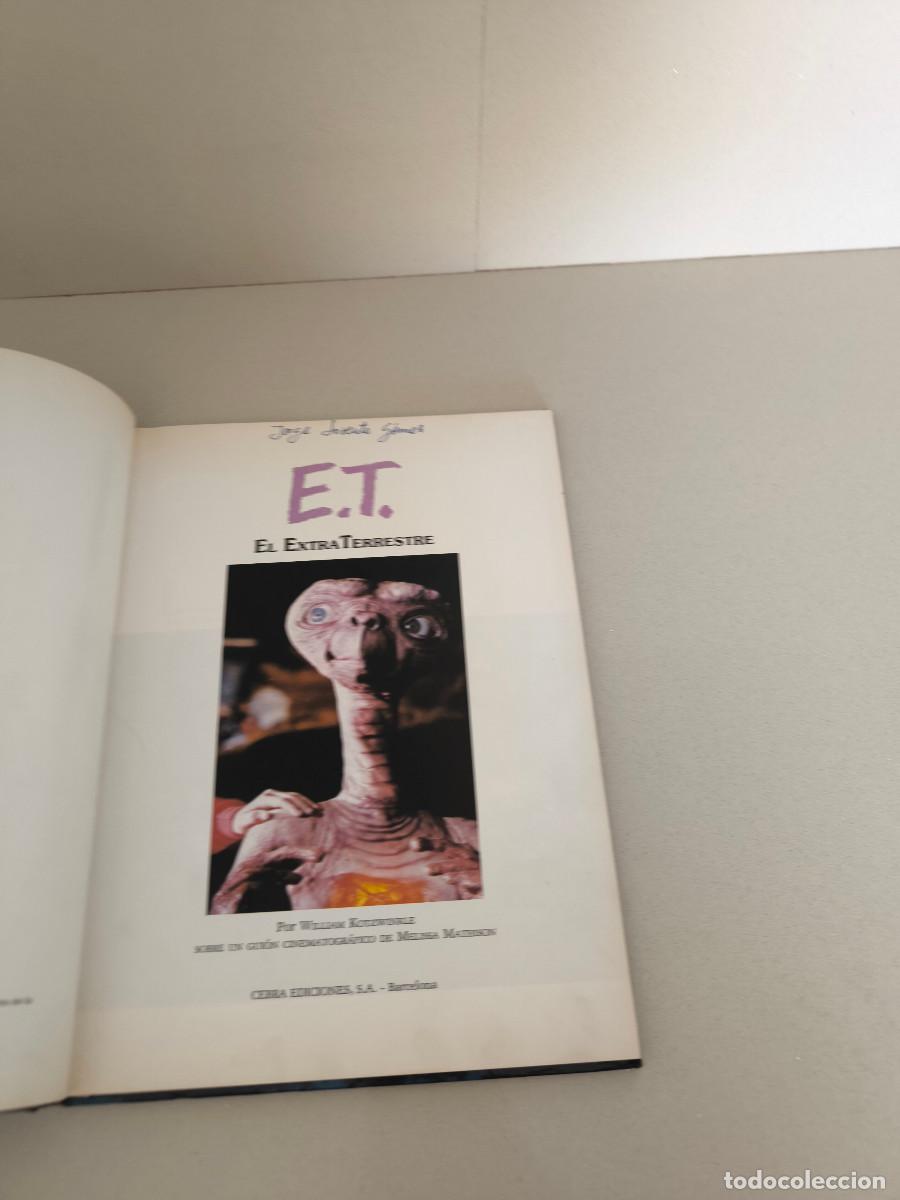 Libros de segunda mano: E. T. EL EXTRATERRESTRE / EL LIBRO DE LA PEL&Iacute;CULA / - Foto 2