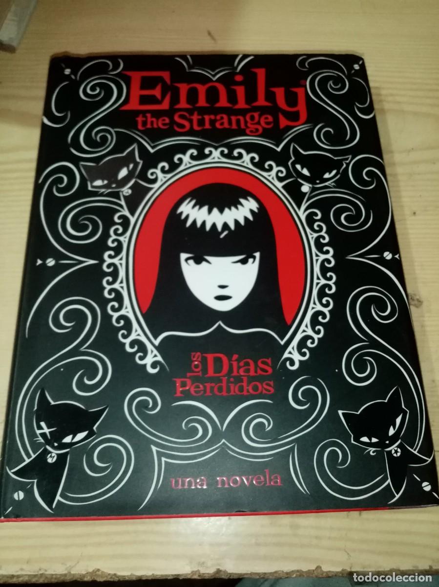 Libros de segunda mano: LOS DIAS PERDIDOS. EMILY THE STRANGE.C8L - Foto 1