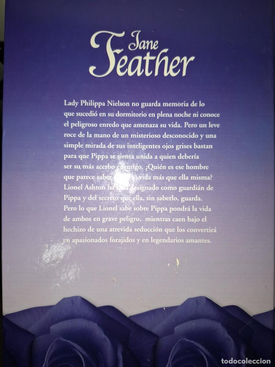 Libros de segunda mano: Besada por las sombras Jane Feather - Foto 2