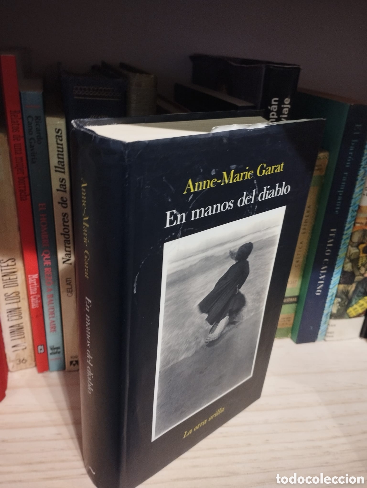 Libros de segunda mano: En manos del diablo - Anne-Marie Garat - Foto 1