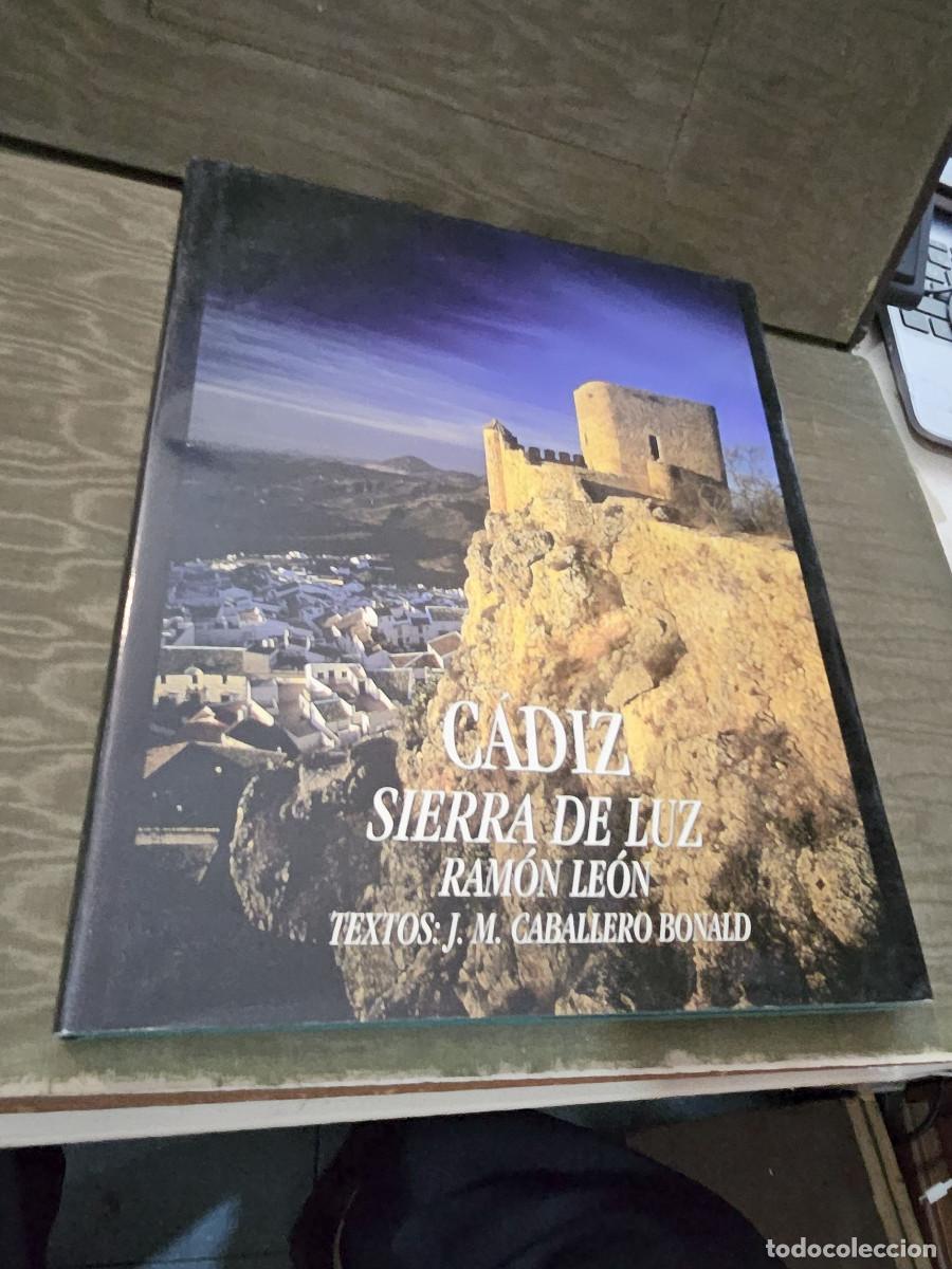 Libros de segunda mano: libro de cadiz sierra de Luz - Foto 1