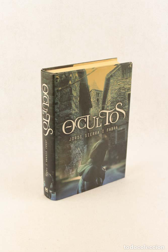 Libros de segunda mano: Ocultos - Jordi Sierra i Fabra - Foto 3