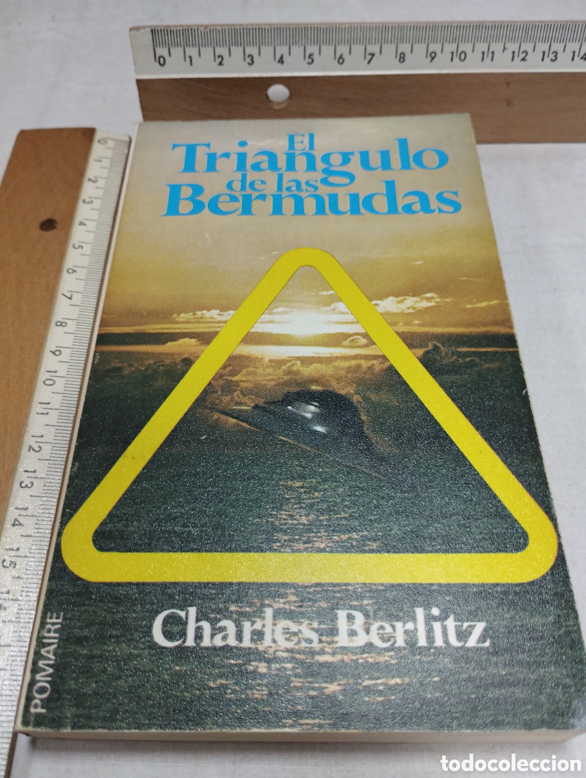 Libros de segunda mano: El tri&aacute;ngulo de las Bermudas. Charles Berlitz, 1974 - Foto 1