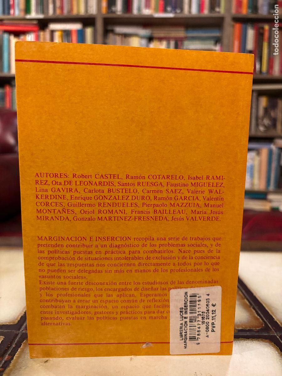 Libros de segunda mano: Marginaci&oacute;n e inserci&oacute;n. Fernando &Aacute;lvarez-Uria - Foto 2
