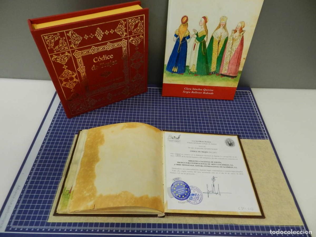 Libros de segunda mano: FACSIMIL C&Oacute;DICE DE TRAJES ORBIS MEDIAEVALIS -PIAF MADRID 2018 - Foto 7