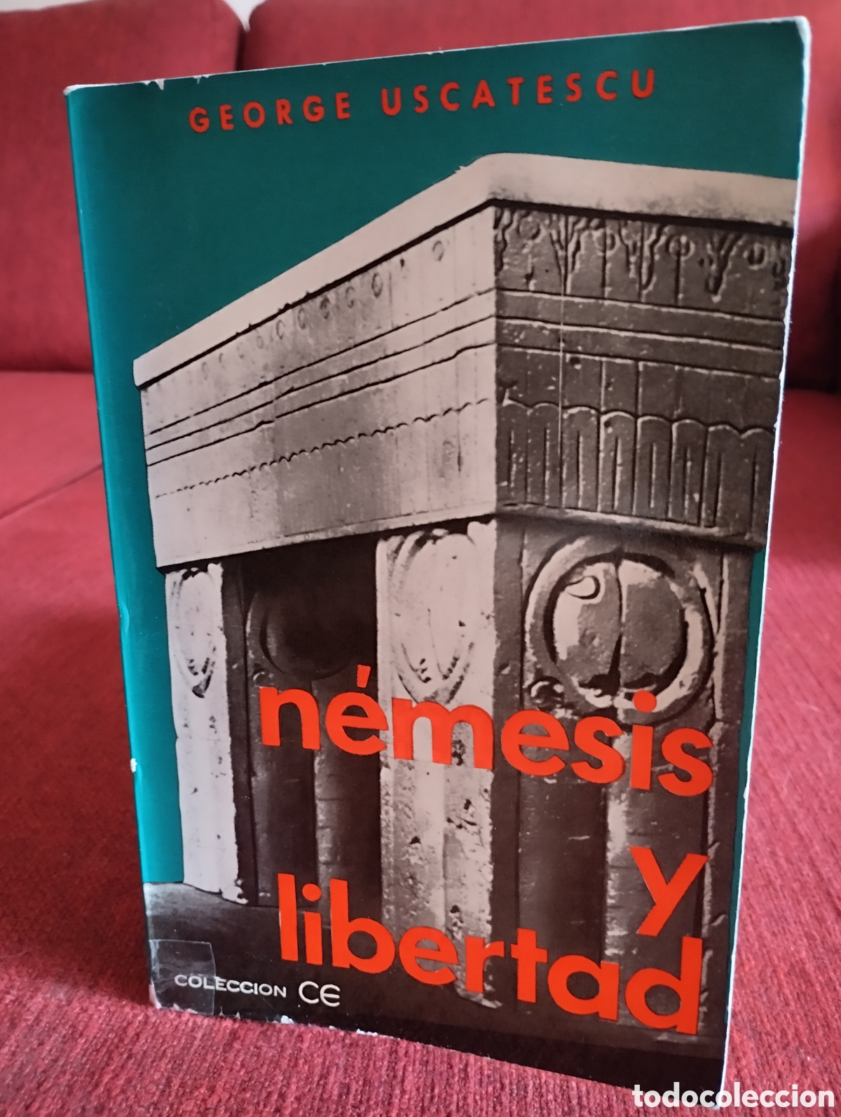 Libros de segunda mano: &rdquo;n&eacute;mesis y libertad&rdquo;.George Uscatescu. - Foto 1