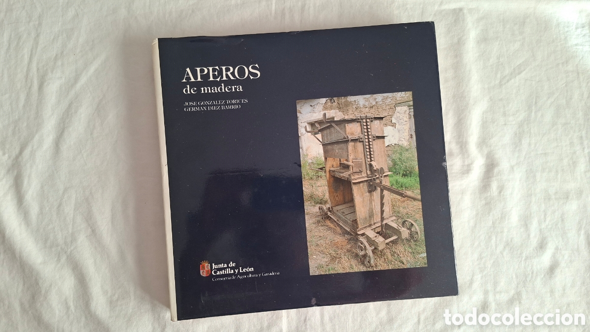 Libros de segunda mano: APEROS DE MADERA. Junta Castilla y Le&oacute;n 1991 - Foto 1