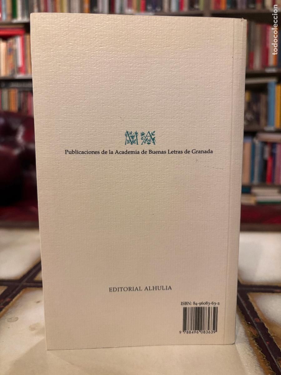 Libros de segunda mano: Ser mujer en &Aacute;frica. Manuel Villar Raso. - Foto 2