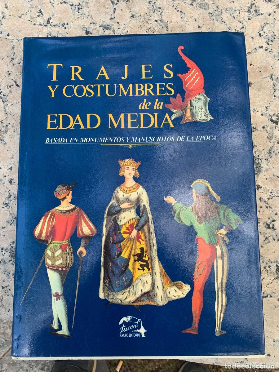 Libros de segunda mano: Trajes y costumbres de la edad media - Foto 1