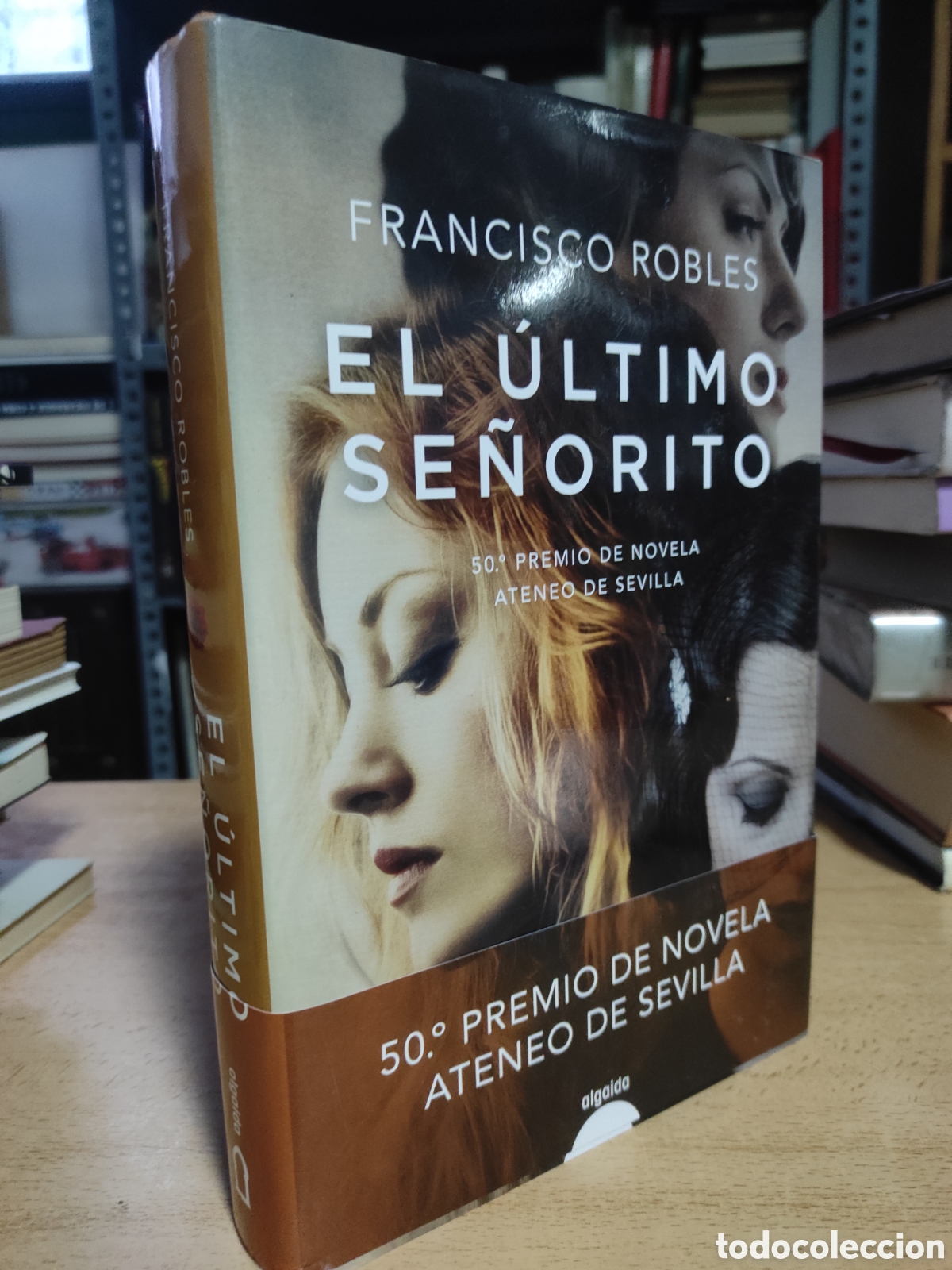 Libros de segunda mano: El &uacute;ltimo se&ntilde;orito. Francisco Robles. (PEDIDO M&Iacute;NIMO 5&euro;) - Foto 1