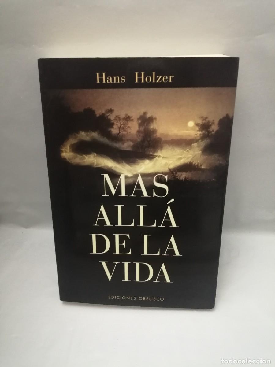 Libros de segunda mano: M&aacute;s all&aacute; de la vida (Primera edici&oacute;n) - Foto 1