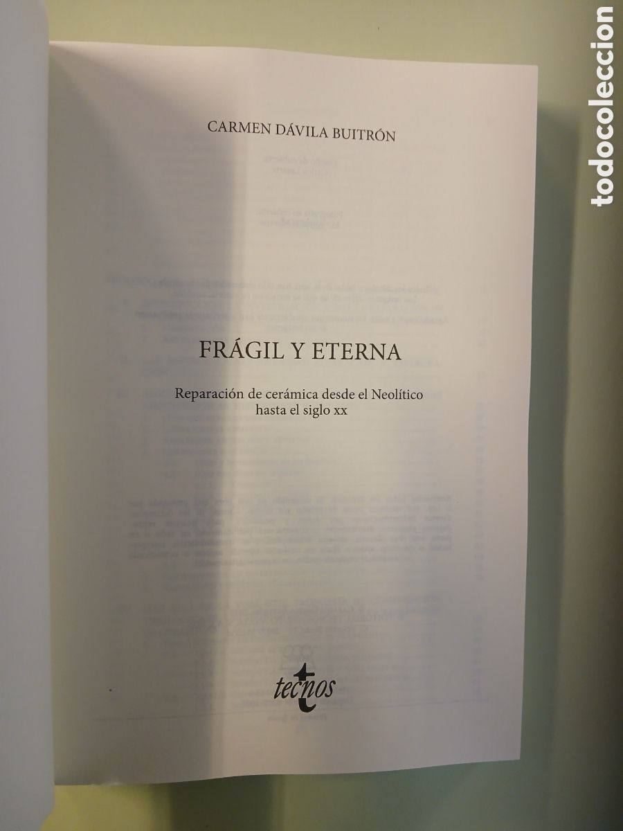 Libros de segunda mano: Fr&aacute;gil y eterna. Carmen D&aacute;vila Buitr&oacute;n. - Foto 3