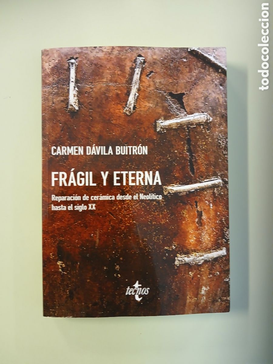 Libros de segunda mano: Fr&aacute;gil y eterna. Carmen D&aacute;vila Buitr&oacute;n.