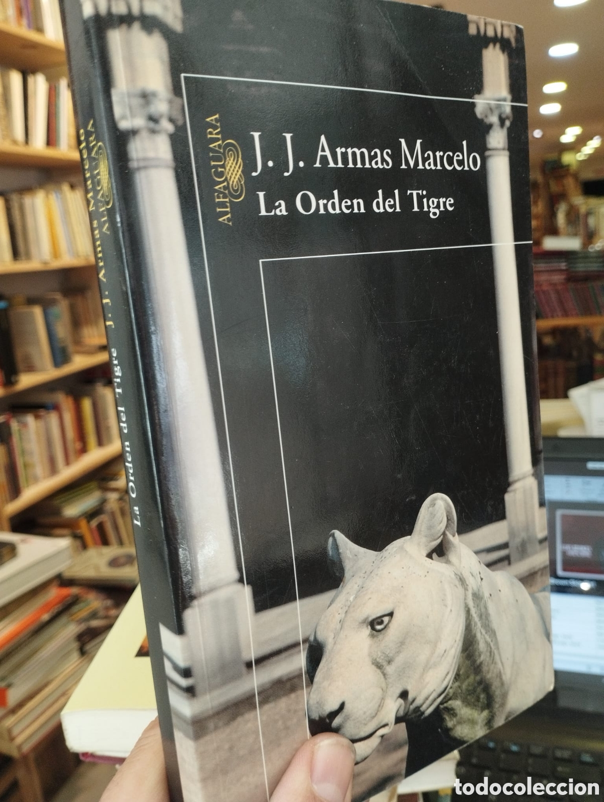 Libros de segunda mano: La Orden del Tigre - J. J. Armas Marcelo - Foto 1