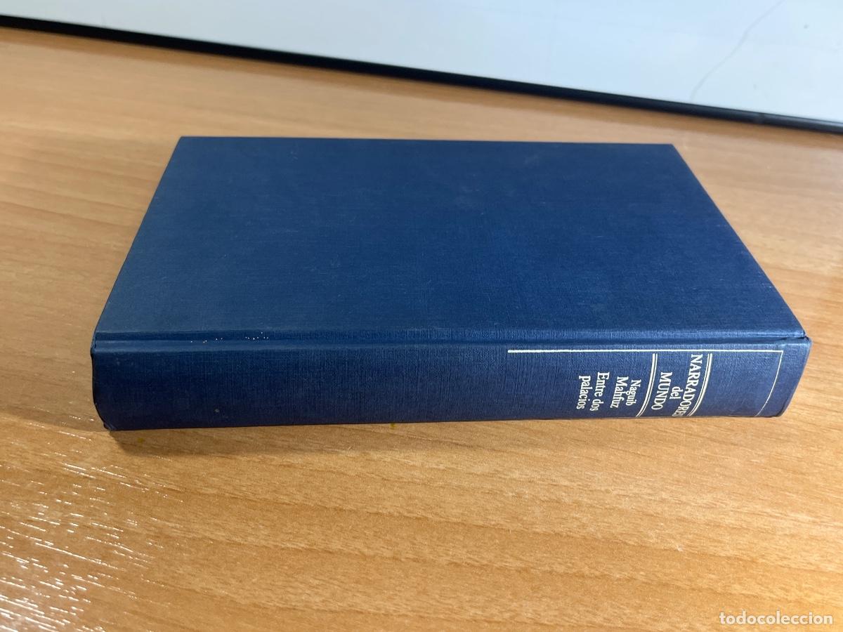 Libros de segunda mano: Libro Entre dos palacios | Naguib Mahfuz - Foto 2