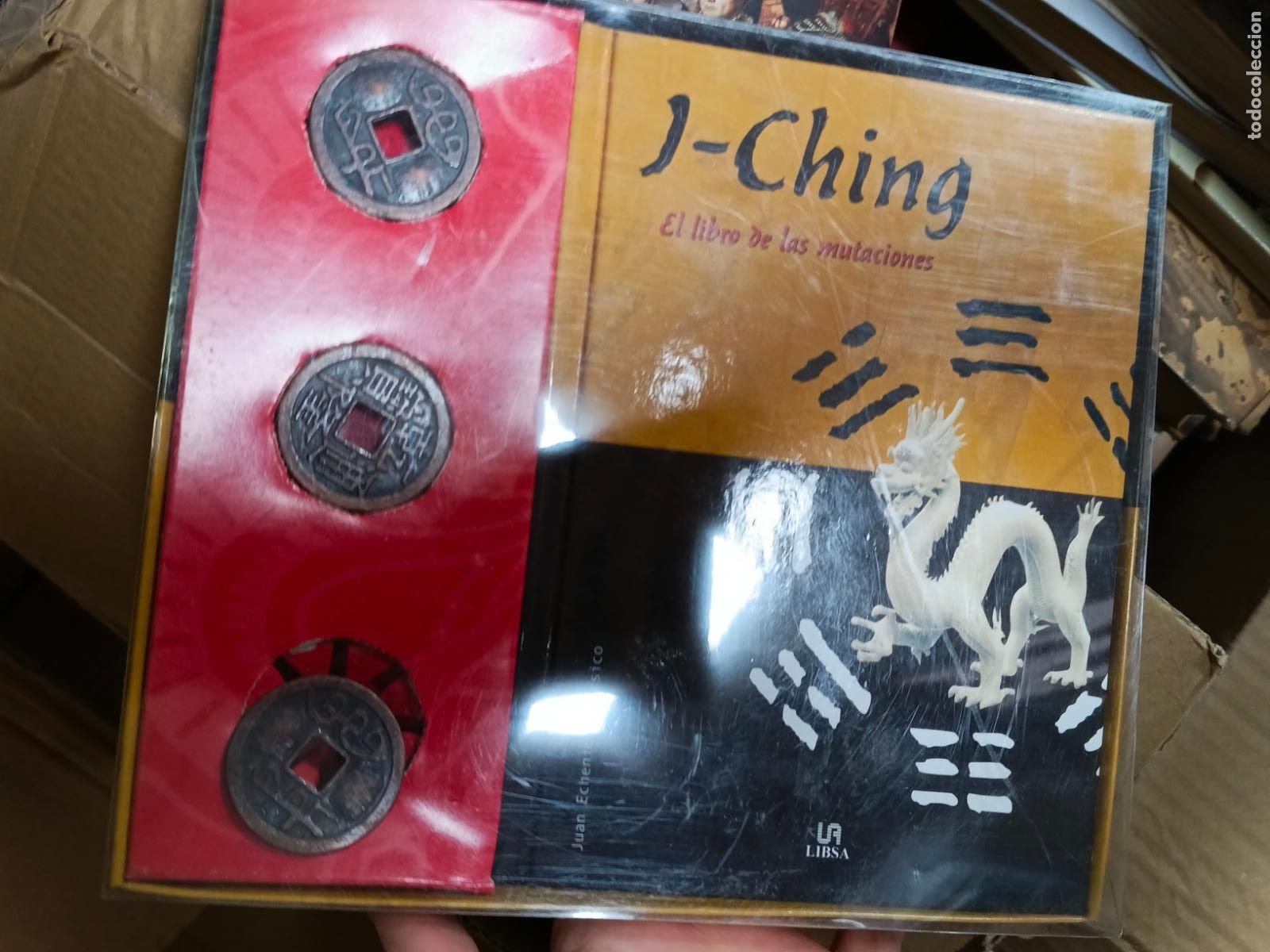 Libros de segunda mano: I-Ching. El libro de las mutaciones Con monedas - Foto 1