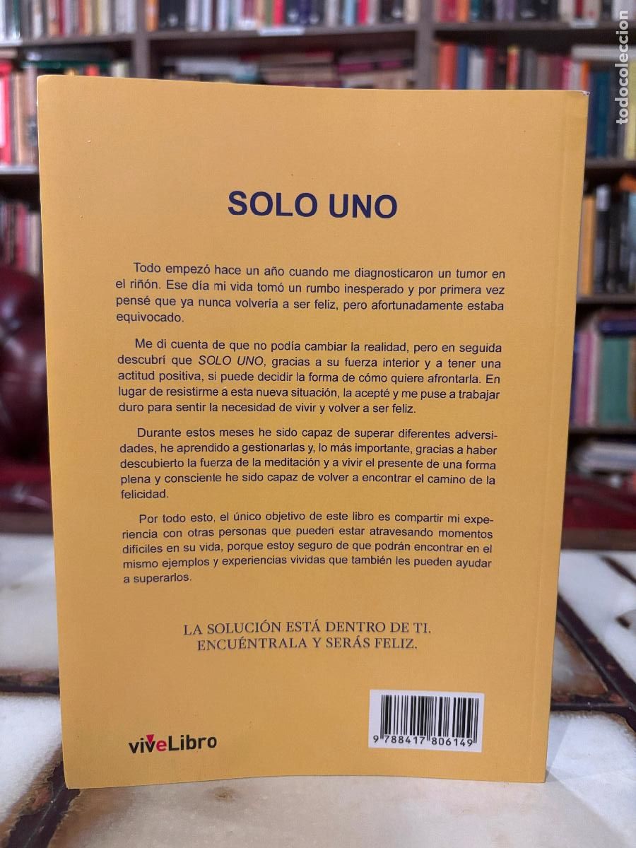Libros de segunda mano: Solo uno. Juan Carlos Moreno Celda. - Foto 2