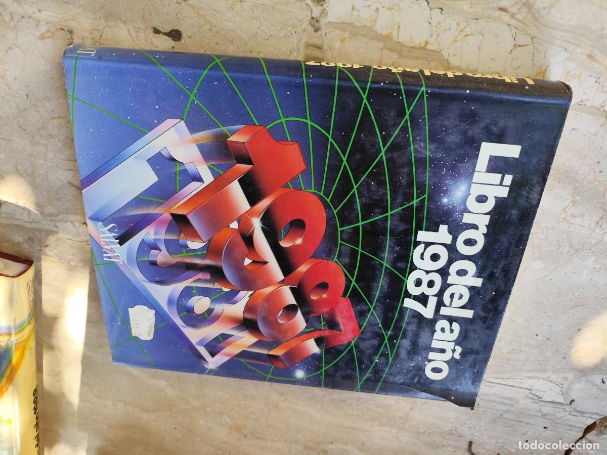 Libros de segunda mano: LIBRO DEL A&Ntilde;O 1987 / / PU-SA / SALVAT - Foto 1