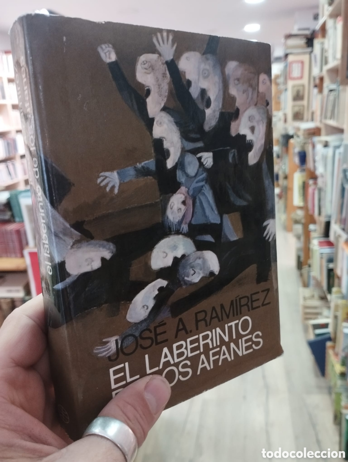 Libros de segunda mano: El laberinto de los afanes - Jos&eacute; A. Ram&iacute;rez - Foto 1