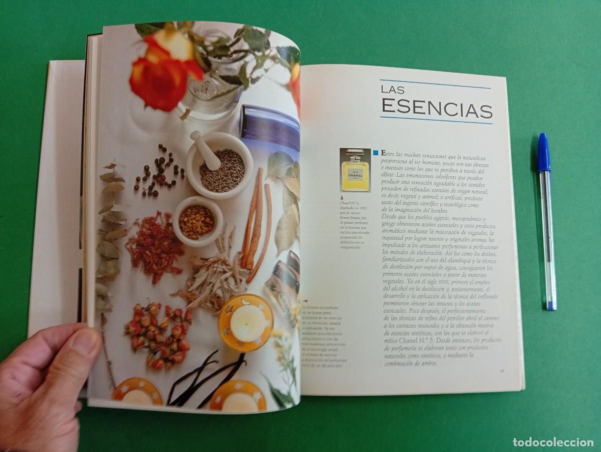 Libros de segunda mano: Antiguo libro Larousse del Perfume. Barcelona 2000. Perfumer&iacute;a. - Foto 7