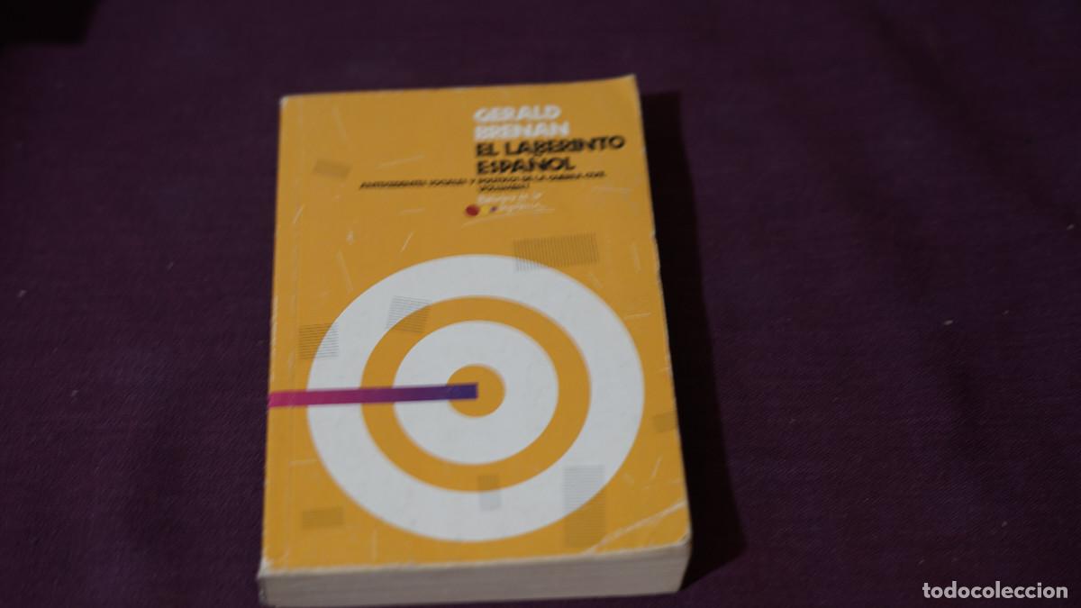 Libros de segunda mano: Gerald Brenan - El laberinto espa&ntilde;ol - P&uacute;blico 2011 - Foto 1
