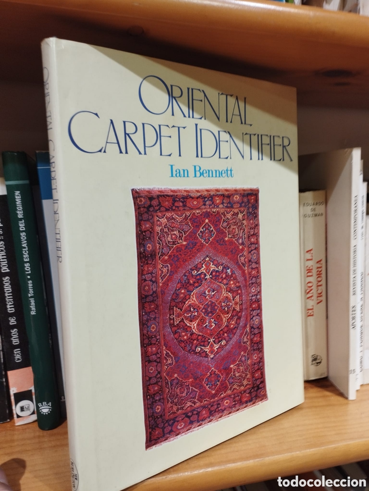 Gebrauchte B&uuml;cher: Oriental Carpet Identifier - Ian Bennett