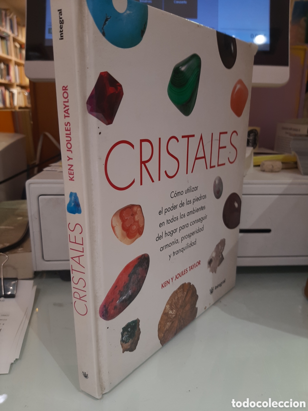 Libros de segunda mano: Cristales - Ken y Joules Taylor - Foto 1