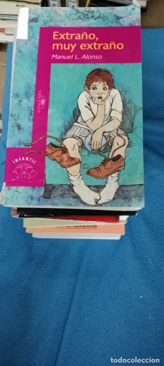 Libros de segunda mano: EXTRA&Ntilde;O MUY EXTRA&Ntilde;O MANUEL L ALONSO LIBRO GG-TS - Foto 1