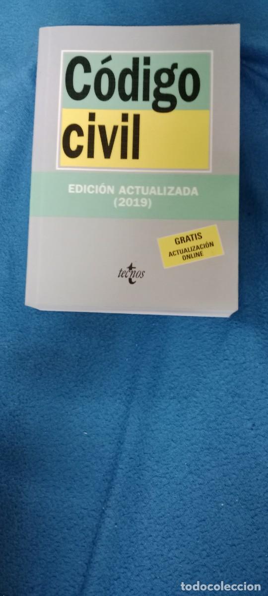 Libros de segunda mano: CODIGO CIVIL TECNOS LIBRO GG-TS - Foto 1