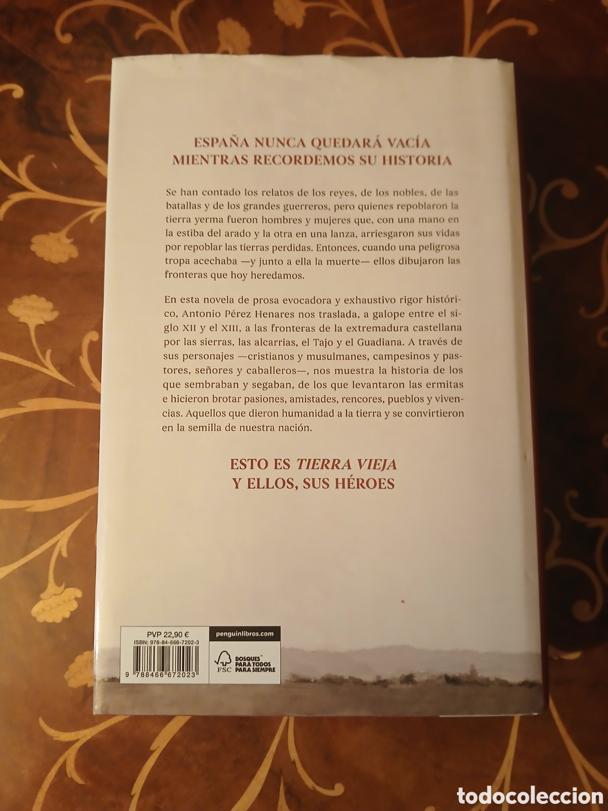 Libros de segunda mano: Tierra vieja. Antonio - Foto 2