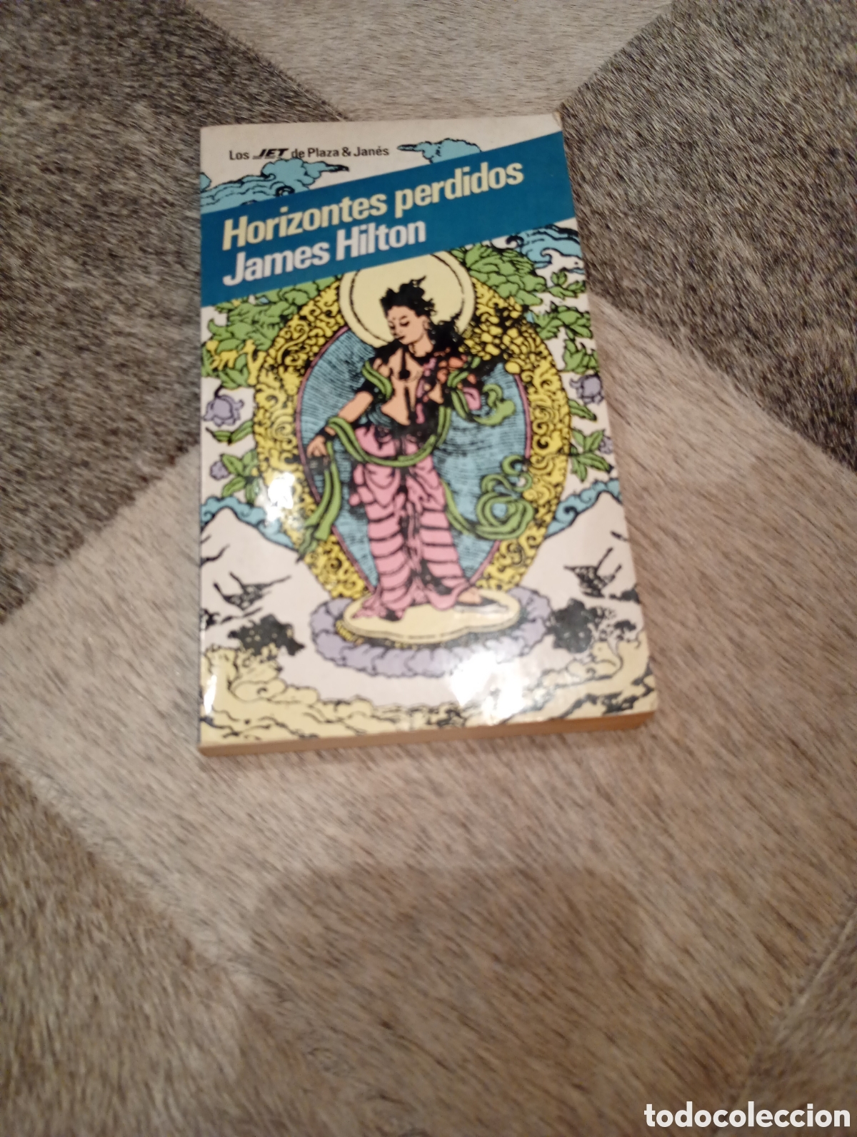 Libros de segunda mano: Horizontes perdidos James Hilton - Foto 1