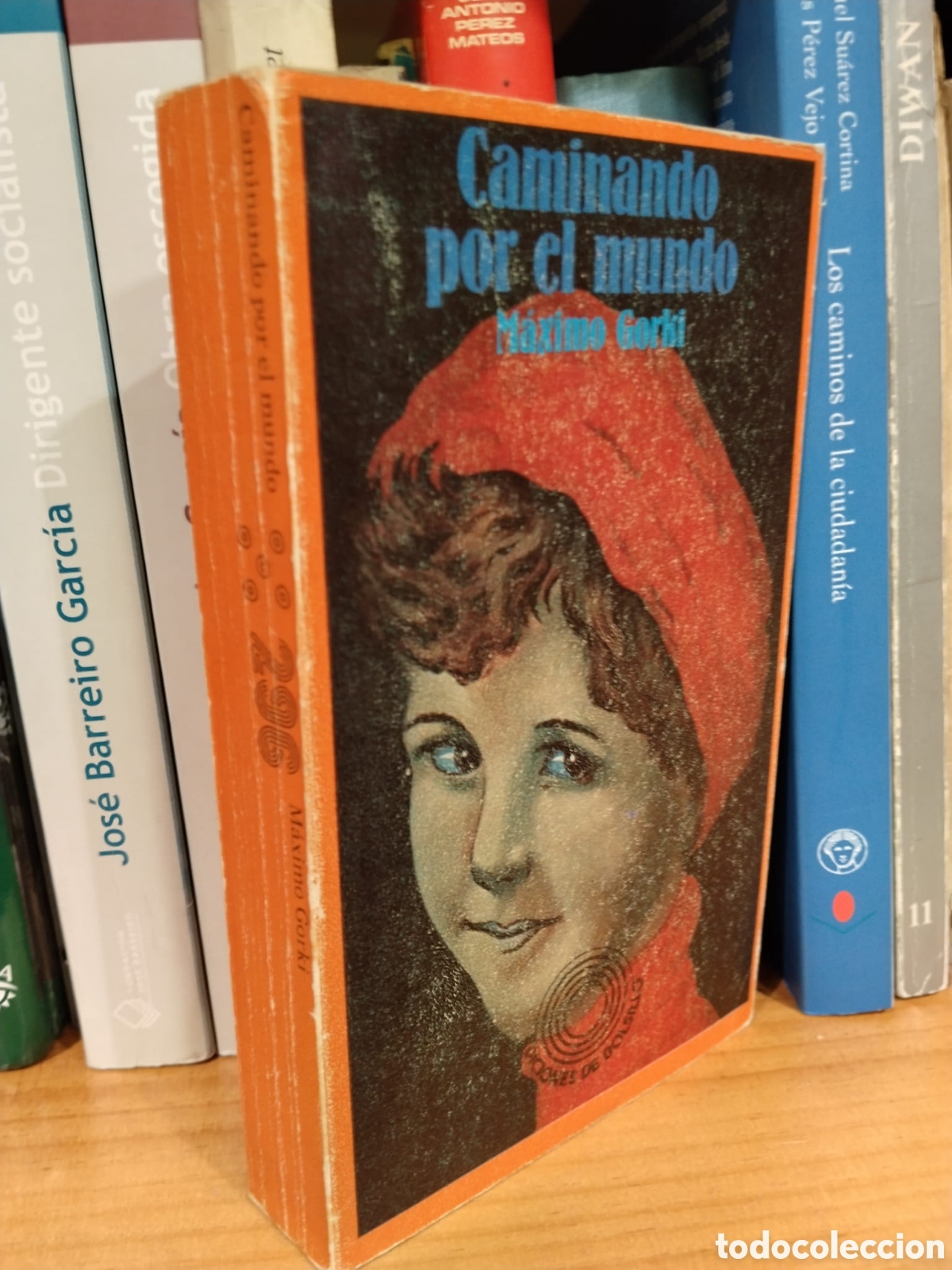 Libros de segunda mano: Caminando por el mundo - Maximo Gorki - Foto 1