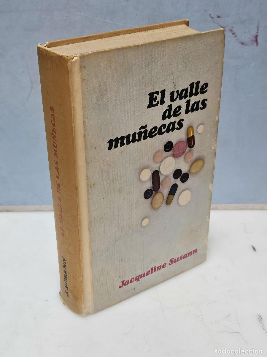 Libros de segunda mano: libro vintage El Valle de las Mu&ntilde;ecas - Foto 1