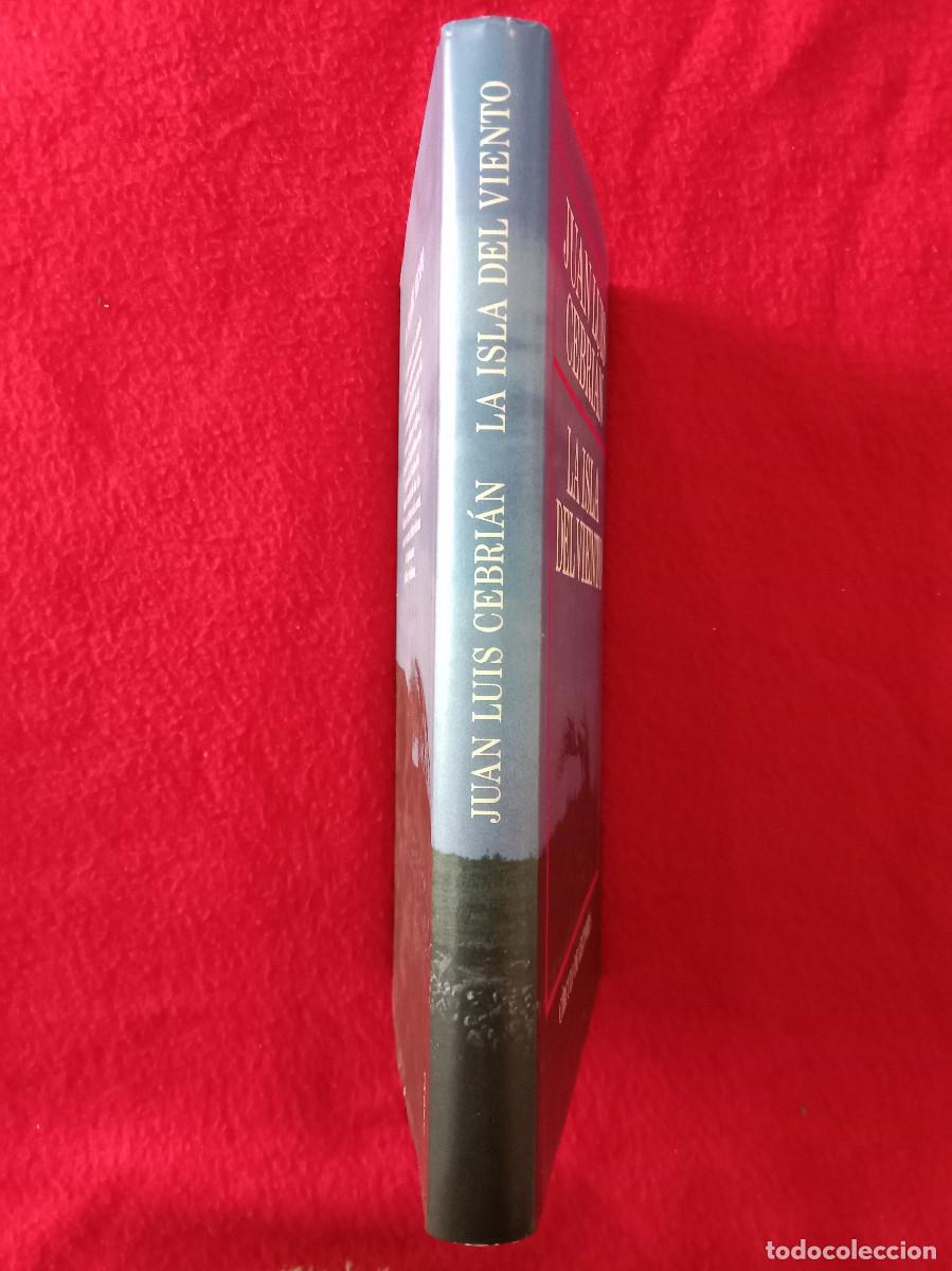 Libros de segunda mano: La Isla del Viento - Juan Luis Cebri&aacute;n - C&iacute;rculo de Lectores. 1991 - Foto 2