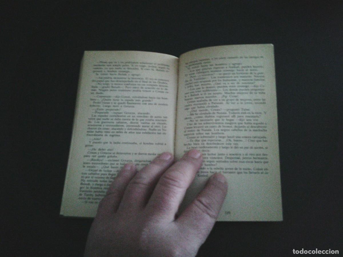 Libros de segunda mano: CONAN - EL VAGABUNDO - NUMERO 4 - ROBERT E HOWARD - EDICIONES FORUM - BUEN ESTADO -CJ 144 (3) - Foto 5