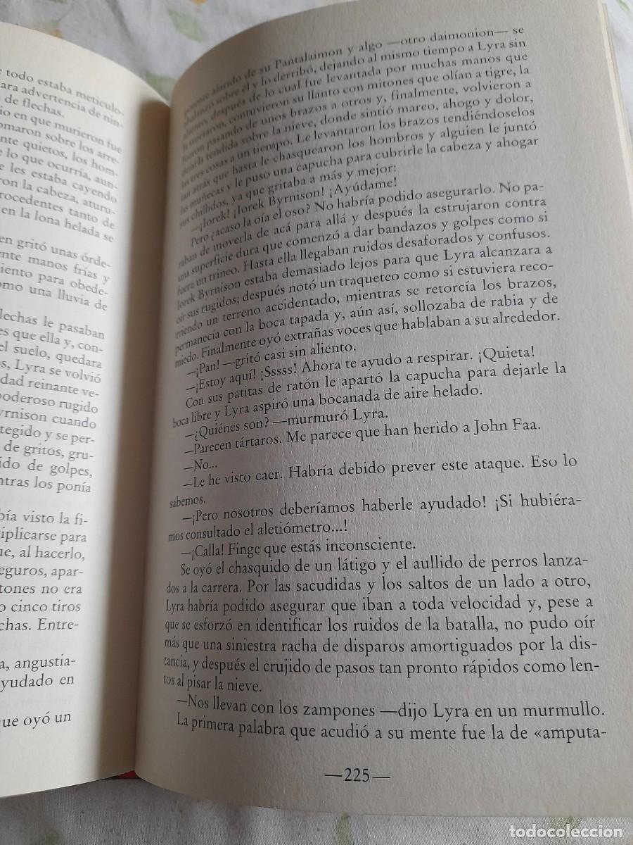 Libros de segunda mano: Libro Luces del Norte, primer libro de la Materia oscura de Philip Pullman - Foto 3