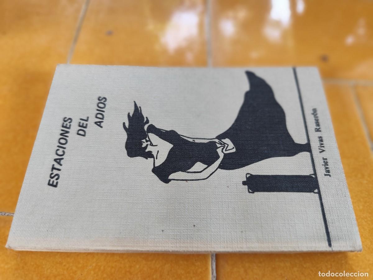 Libros de segunda mano: ESTACIONES DEL ADIOS / JAVIER RIVAS RASERON / GARA 112 - Foto 1
