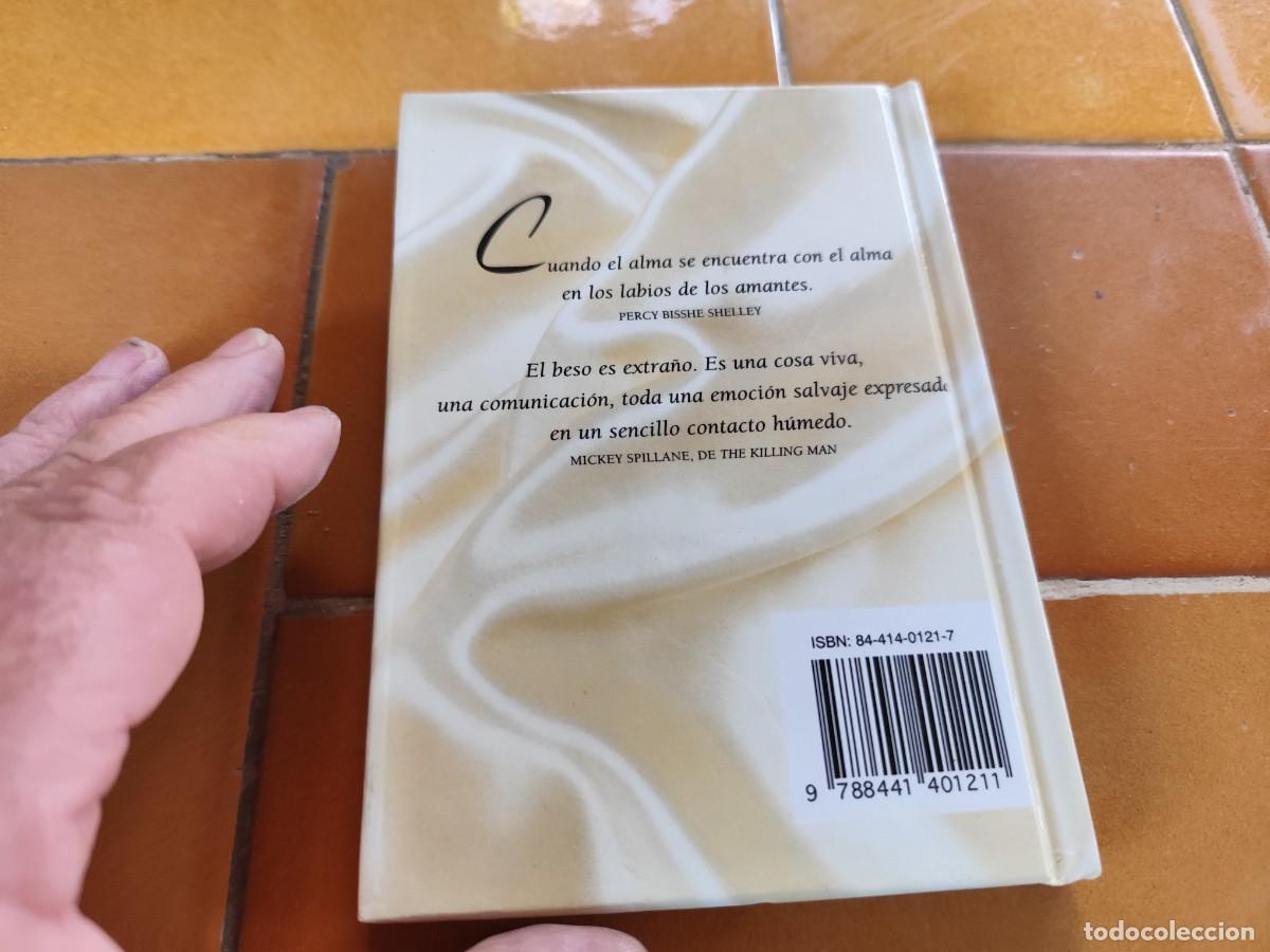 Libros de segunda mano: EL BESO / HELEN EXLEY / GARA 105 / EDAF - Foto 4