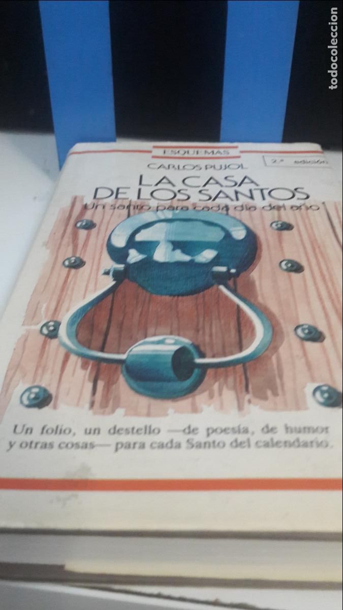 Libros de segunda mano: La casa de los Santos. Carlos Pujol. Rialp - Foto 1