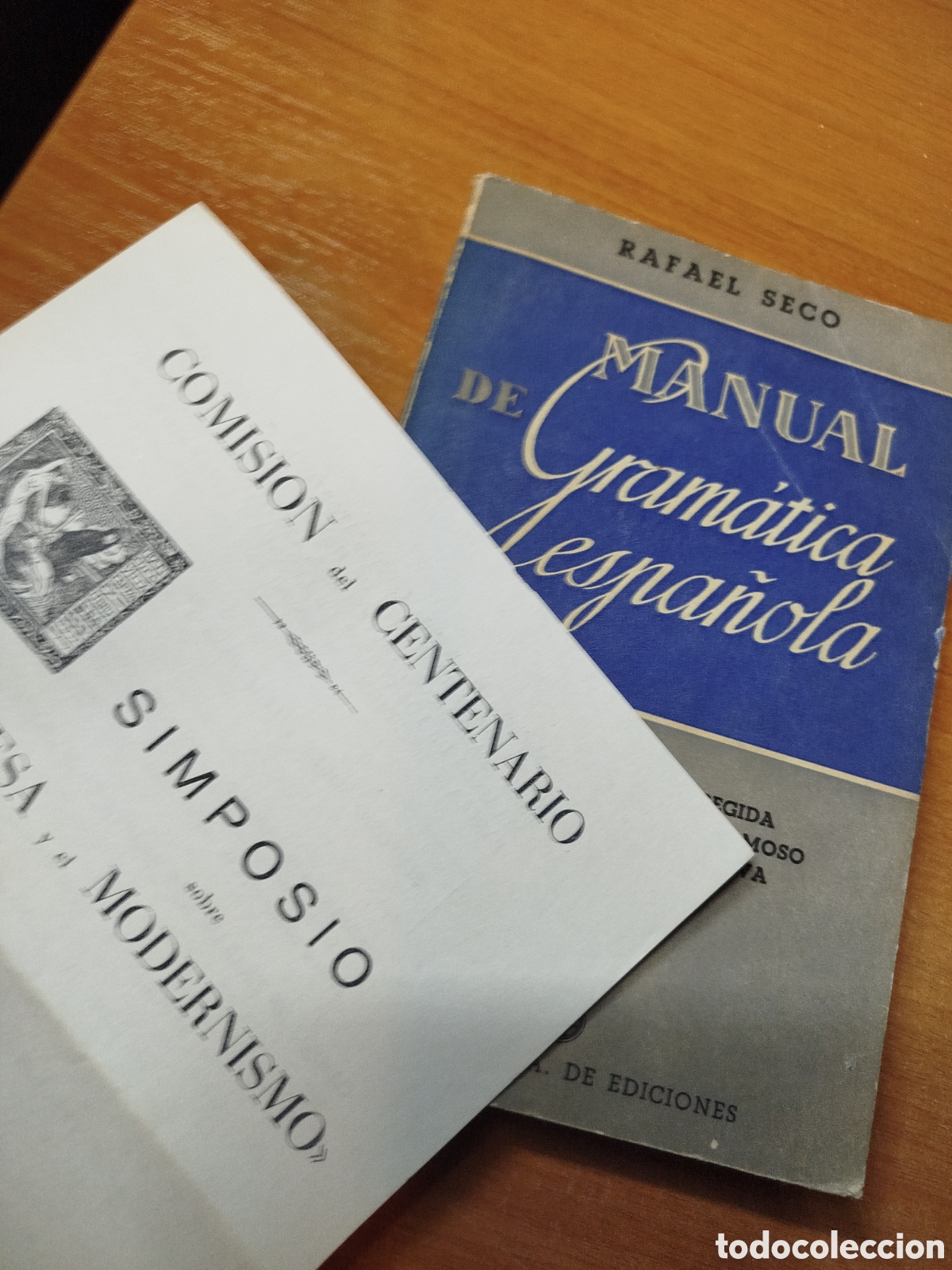Libros de segunda mano: Manual de gram&aacute;tica espa&ntilde;ola. Rafael seco. Regalo comisi&oacute;n del centenario. - Foto 1